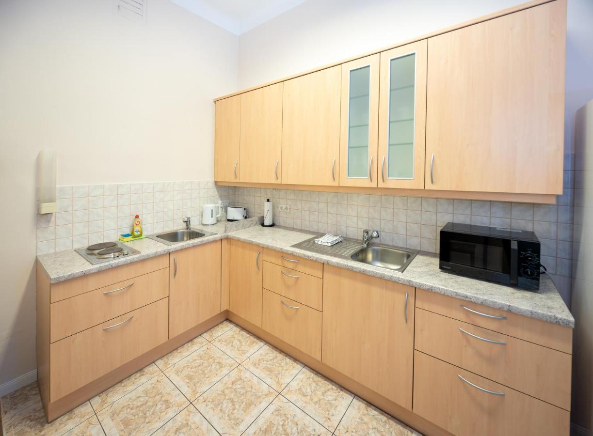 Charming Apartment Near Prater Vienna Exterior photo
